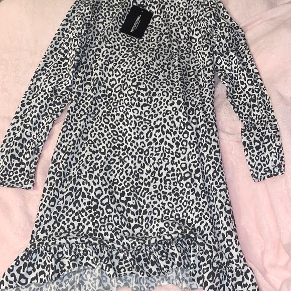 PrettyLittleThing Leopard Ruffle Hem Mini Dress, Size 12 - Picture 2 of 2